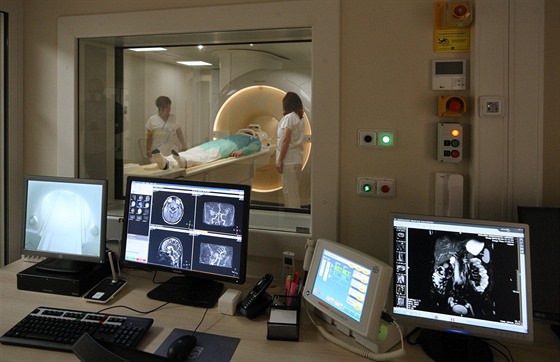 Liberecká nemocnice si poídila druhou magnetickou rezonanci, pikový pístroj...