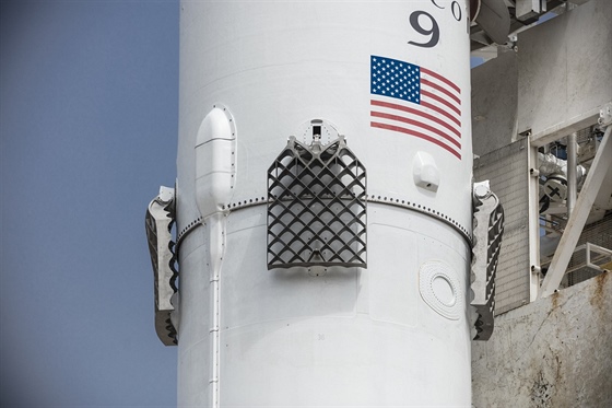  Raketa Falcon 9 spolenosti SpaceX