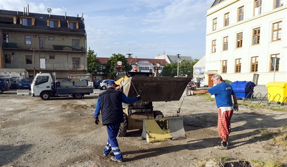 Prostjovská radnice nechala odstranit ást zátaras obklopujících plochu v...