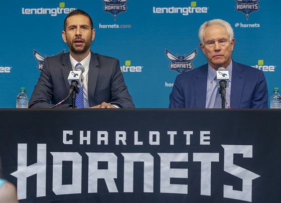 James Borrego nastupuje na pozici hlavního trenéra Charlotte Hornets. Do funkce...