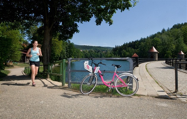 Po behu liberecké pehrady cyklisté jet nesmí, zákaz asto nedodrují.