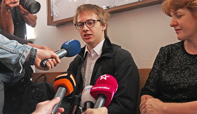 Údajný iniciátor zapálení kostelíka Jan Bortel p�ed zahájením soudního lí�ení....