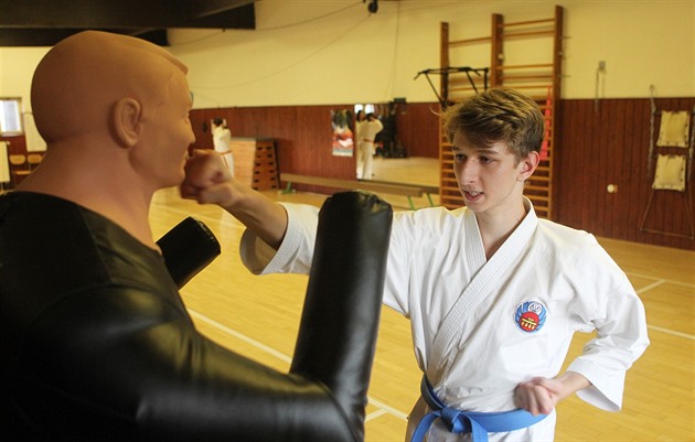 Petr Matou se karate vnuje od dvanácti let, pesto u má na kont spoustu...