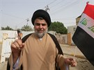 Irácký klerik Muktada Sadr bhem parlamentních voleb (12. kvtna 2018)
