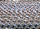 Teherán. Přehlídka íránských ozbrojených složek (21. září 2016)