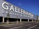 Pedchdce dnes otevíraného outletu nesl název Galleria Moda a v roce 2008 byl...