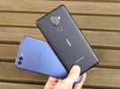 Nokia 7 Plus a Honor View 10