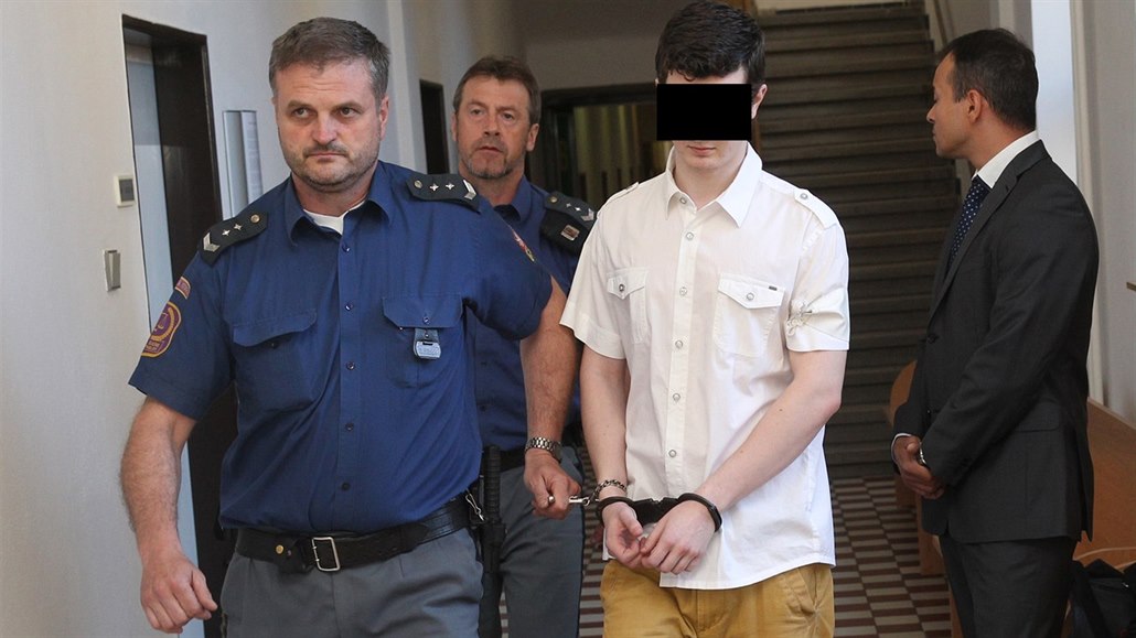 Žhář z kostela v Gutech náhle zemřel. Je to bolest, cítil vinu, říká farář