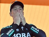 Irsk cyklista Sam Bennett ovldl dvanctou etapu Gira.