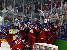 Radost �esk�ch hokejist� po triumfu nad Ruskem.