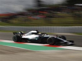 Lewis Hamilton z Mercedesu na trati Velké ceny Španělska