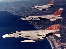 McDonnell F-4A Phantom II, Vought F-8C Crusader a Douglas A-4B Skyhawk