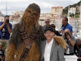 vejkal a reisér Ron Howard v Cannes pedstavili film Solo: Star Wars Story...