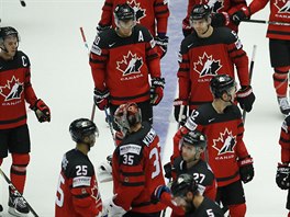 Zklaman hokejist Kanady po porce od Finska.