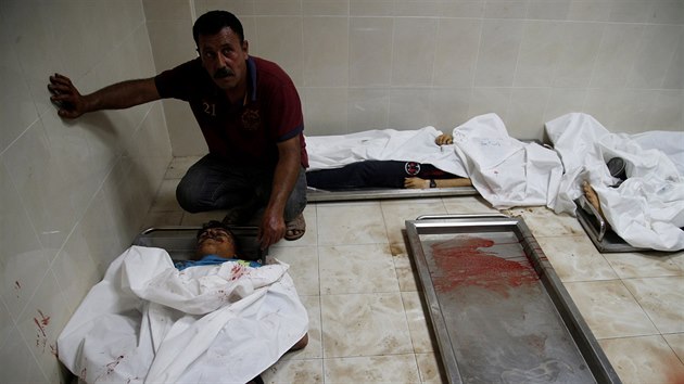 Při nepokojích na hranicích Izraele a Gazy zemřely desítky Palestinců. (14. května 2018)