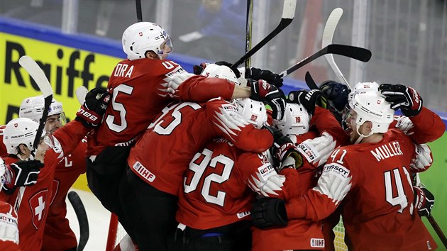 vcai slav vhru nad Kanadou a postup do finle hokejovho mistrovstv svta v Dnsku.