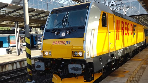 Nov lokomotiva ve slubch Regiojetu