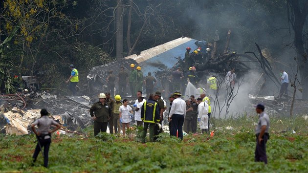 V kubnsk Havan se krtce po startu z letit Josho Martho ztil letoun Boeing 737. (18. kvtna 2018)
