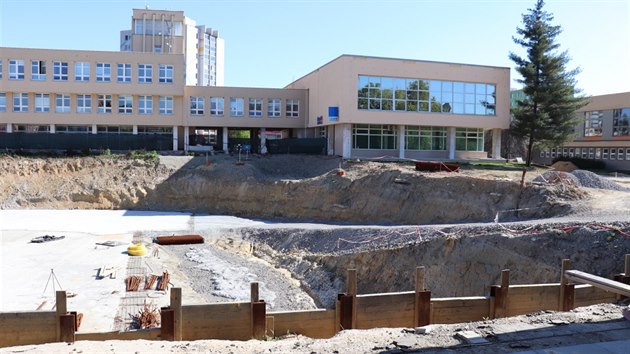 Rekonstrukce náměstí v Orlové se zastavila. (9. května 2018)