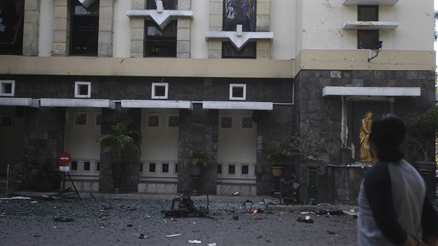 Bombové útoky v kostelech ve druhém největším indonéském městě Surabaya na ostrově Jáva si vyžádaly osm obětí. (13.5.2018)