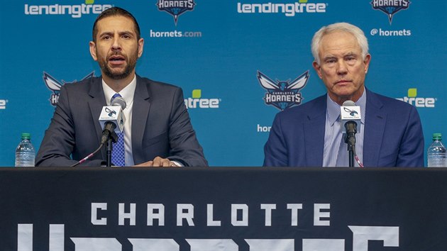 James Borrego nastupuje na pozici hlavnho trenra Charlotte Hornets. Do funkce ho uvd prezident klubu Mitch Kupchak.