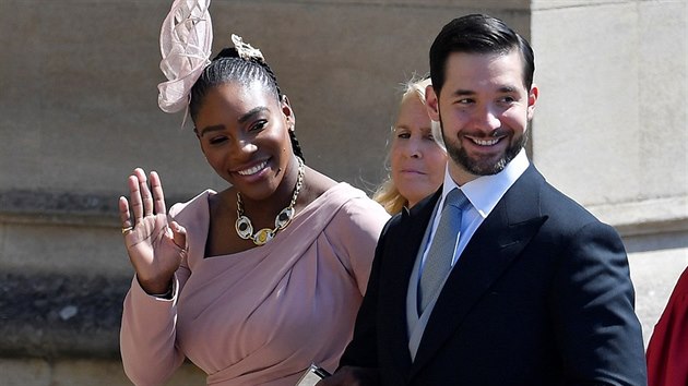 Tenistka Serena Williamsov� a jej� man�el Alexis Ohanian na svatb� prince Harryho a Meghan Markle (Windsor, 19. kv�tna 2018)