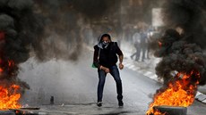 Palestinské protesty na Západním behu (14. kvtna 2018)