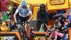 Chris Froome vjídí do posledních metr trnácté etapy Gira d´Italia.