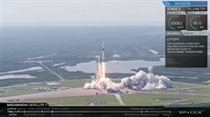 Start rakety Falcon 9 ve verzi Block 5 s první bangladéskou telekomunikaní...