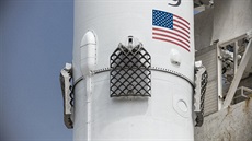 Nová rotová kormidla byla poprvé vyzkouena loni pi startu rakety Falcon 9 s...