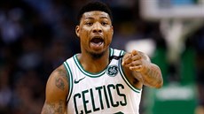 Marcus Smart z Bostonu oslavuje svou treu.