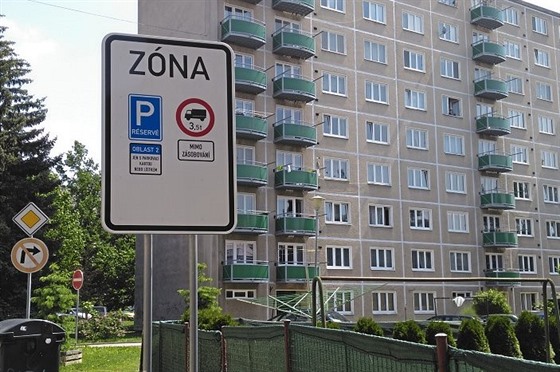 Sídliště U Pivovaru patří mezi místa, kde je v Jihlavě rezidentní parkovací zóna.