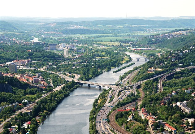 Vltava, Barrandovský most, Branický železniční most