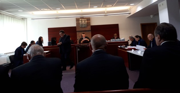 Soud zaal eit zakázku na údrbu zelen v Ostrav-Jihu. Na snímku od soudce...