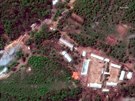 Severokorejské jaderné testovací stedisko Pchunggje-ri na satelitním snímku z...