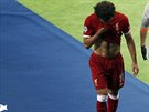 Zraněný Mohamed Salah z Liverpoolu opouští finále Ligy mistrů.