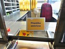 Pam�tkov� chr�n�n� budova �esk� po�ty u hlavn�ho n�dra�� v Brn� prod�lala...