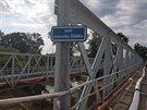 Most ve Svinarech pes eku Orlici rozdlili dlnci na dva kusy. Improvizovan...