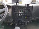 palubn deska nkladnho vozu KAMAZ 53502 se skn pro cestujc, kter se...