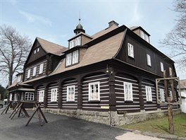 Historie Šámalovy chaty se váže k roku 1756, kdy na Nové Louce vznikla sklářská...