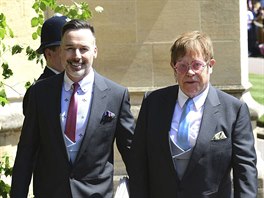 David Furnish a Elton John na svatbě prince Harryho a Meghan Markle (Windsor,...