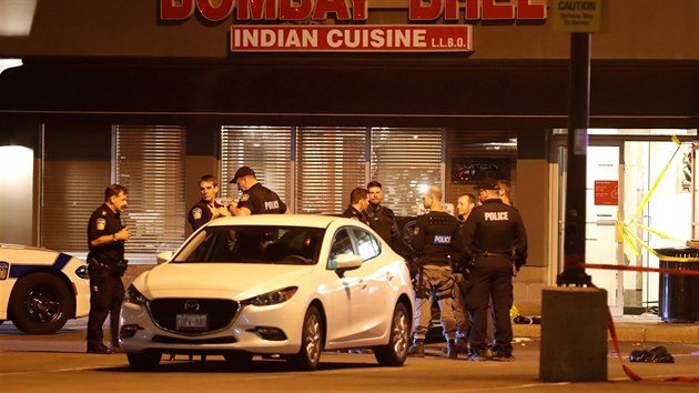 Exploze nálože v restauraci v kanadském městě Missisauga si vyžádala 15 zraněných (25. května 2018)