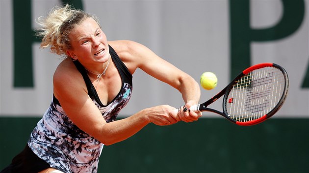 esk tenistka Kateina Siniakov bhem prvnho kola Roland Garros.