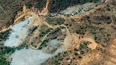 Severokorejské jaderné testovací středisko Pchunggje-ri na satelitním snímku z...