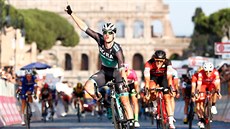 101. ročník závodu Giro d’Italia uzavřel vítězstvím v poslední etapě Ir Sam...