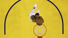 Andre Iguodala (vlevo) sklízí pochvaly spoluhrá z Miami za bezchybné zakonení. Nevední talent vak ukazuje i pi investování. 