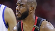 Chris Paul z Houstonu s neastným výrazem bhem zápasu s Golden State,