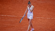 Karolína Plíková (na snímku) v 1. kole Roland Garros vyadila krajanku Krejíkovou. Jak si poradí se afáovou?