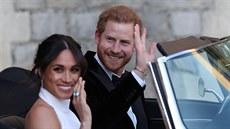 Princ Harry a vévodkyn� Meghan p�i odjezdu z hradu Windsor (19. kv�tna 2018)