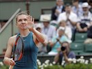 Simona Halepová slaví postup do tetího kola Roland Garros.